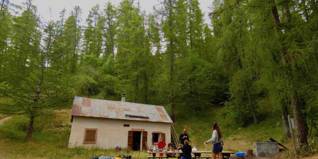 NUIT D&rsquo;ÉTOILES EN CABANE FORESTIÈRE #1